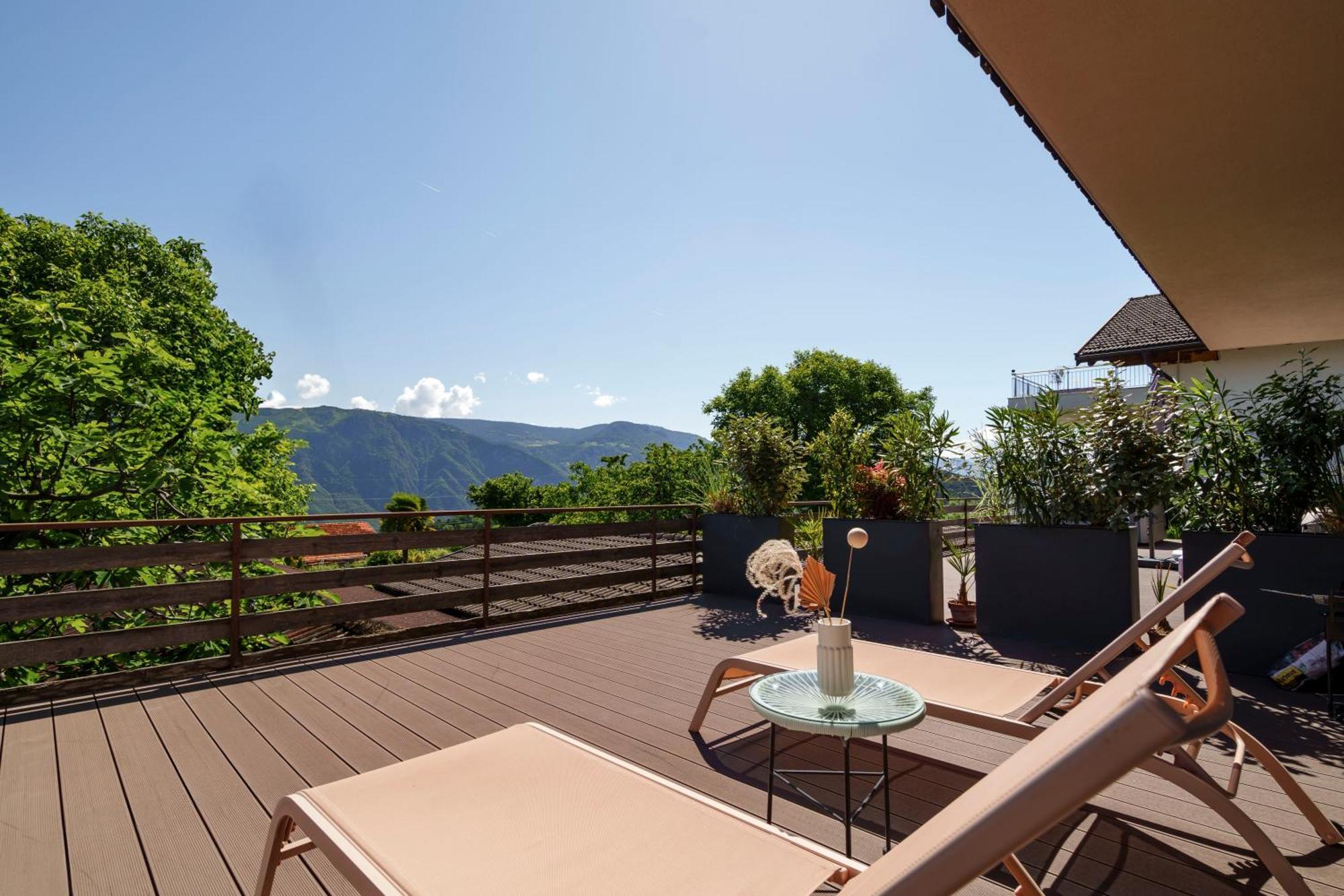 Mountain View Suites Tisens Exterior photo